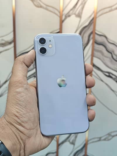 iPhone 11 64GB Factory Unlocked – 9/10 Condition 