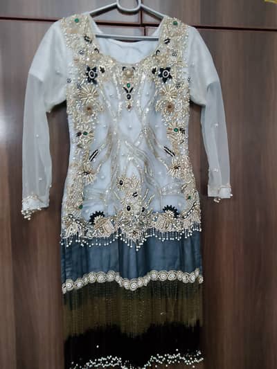 Small size 3pc shalwar kameez in good condition