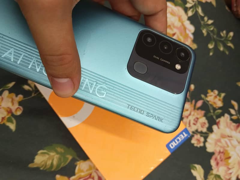 Tecno Spark 8C 0