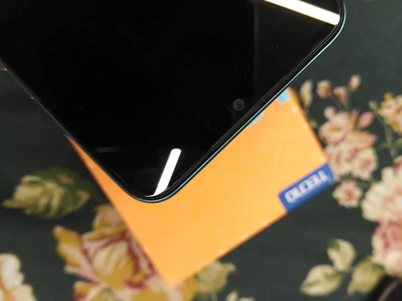 Tecno Spark 8C 5
