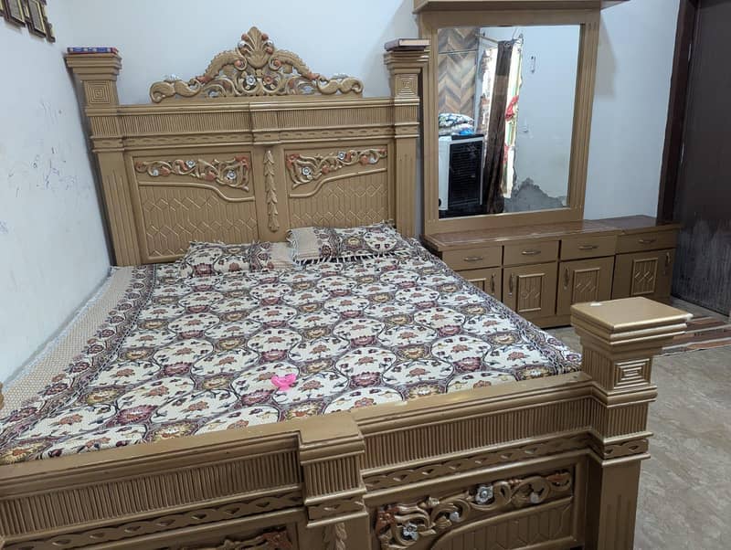 King Size Bed 0