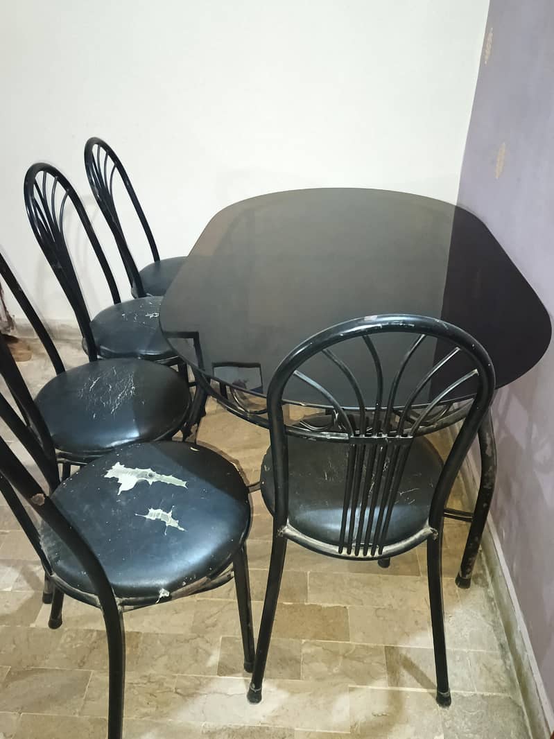 Dining Table 0