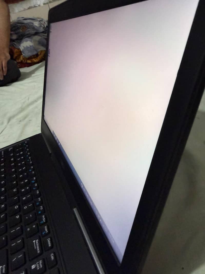 Dell Precision 7530 3
