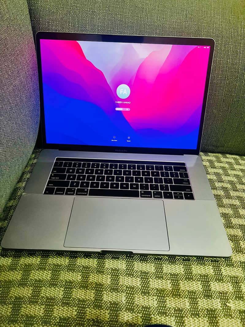 MacBook Pro 2016 1