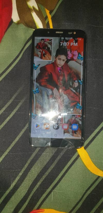 Samsung Mobile J6