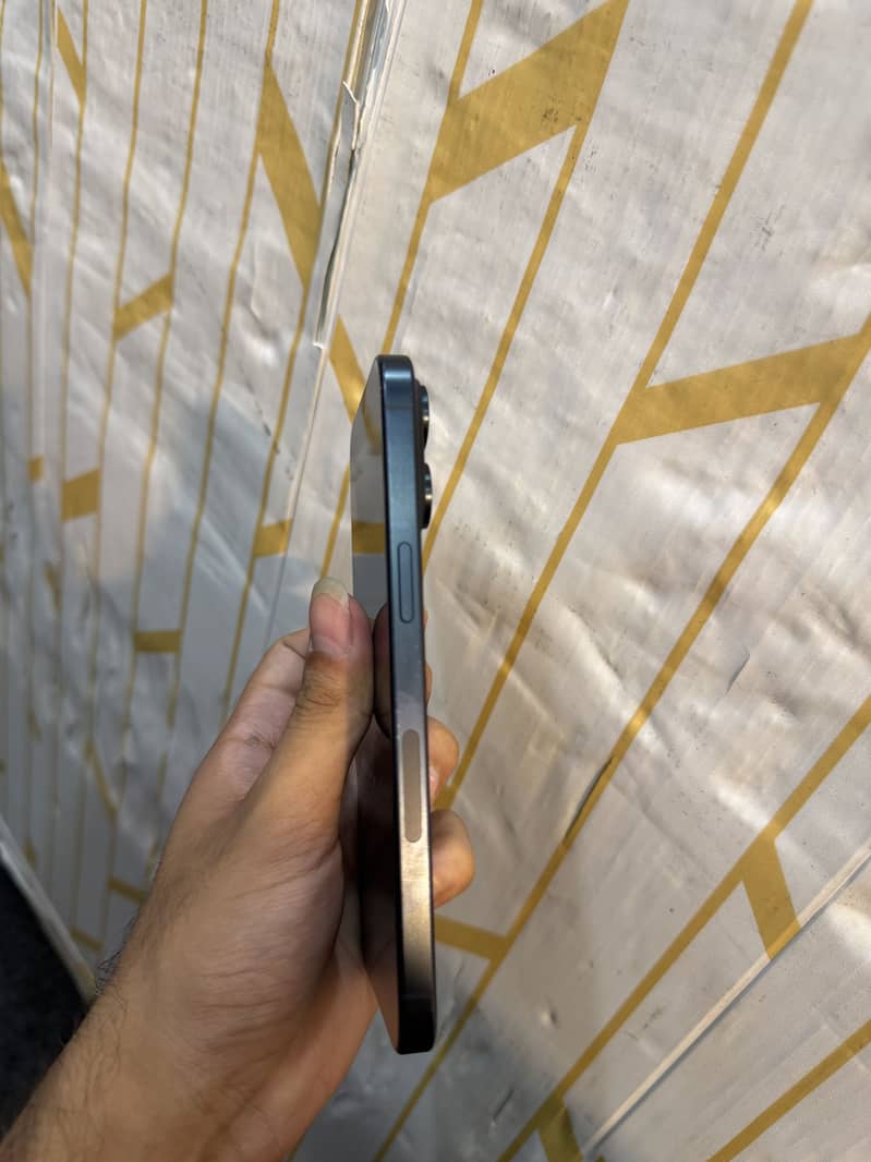 Iphone 15 pro max 1