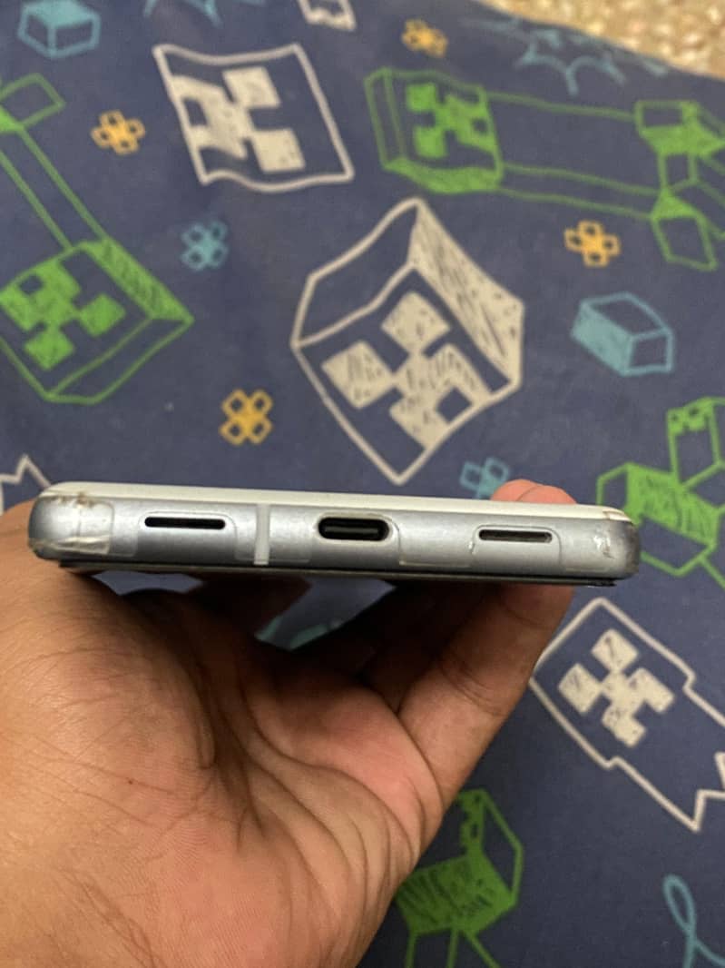 Google Pixel 7a 3