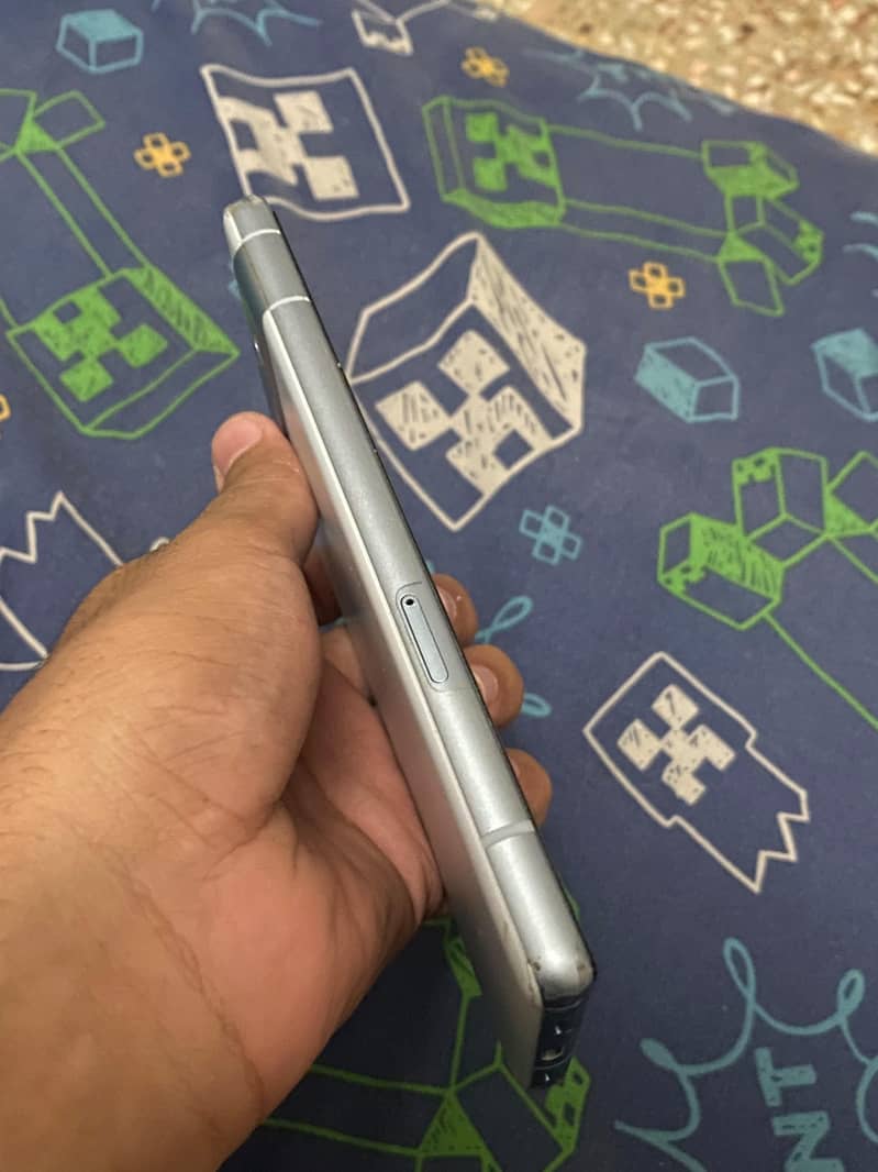 Google Pixel 7a 4
