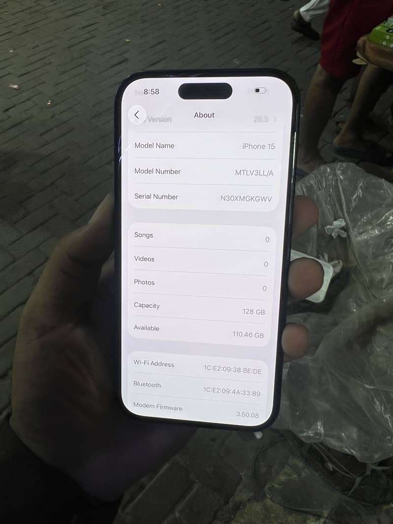 Apple iPhone 15 6