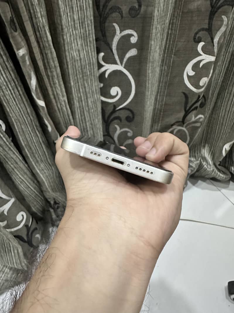 Apple iPhone 12 2