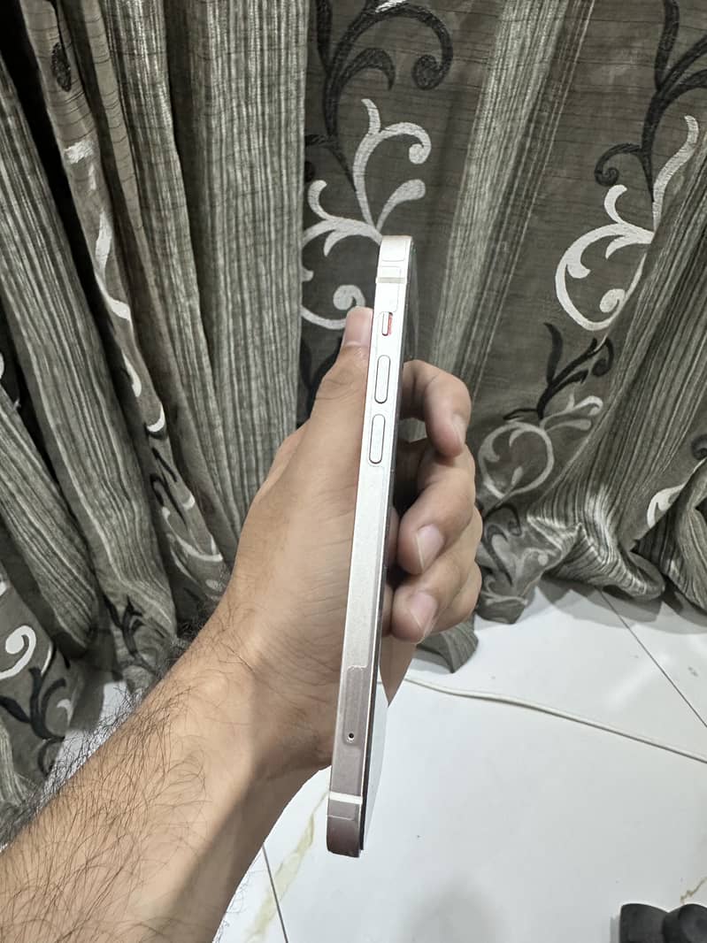 Apple iPhone 12 5
