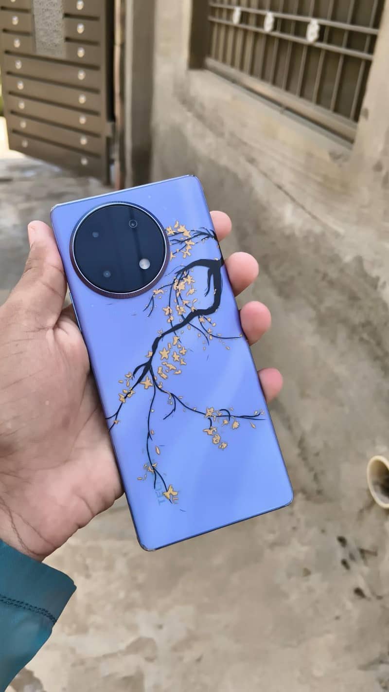 Tecno CAMON 30S 0