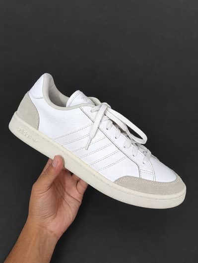 Adidas Grand court SE size 8