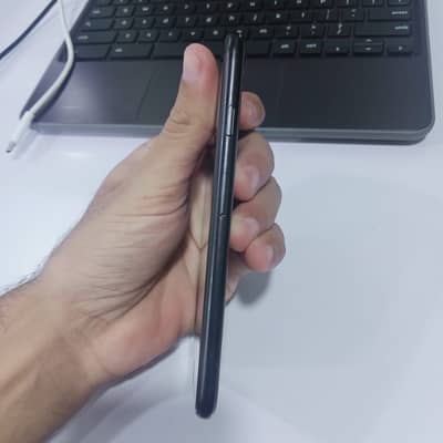 Apple iPhone SE