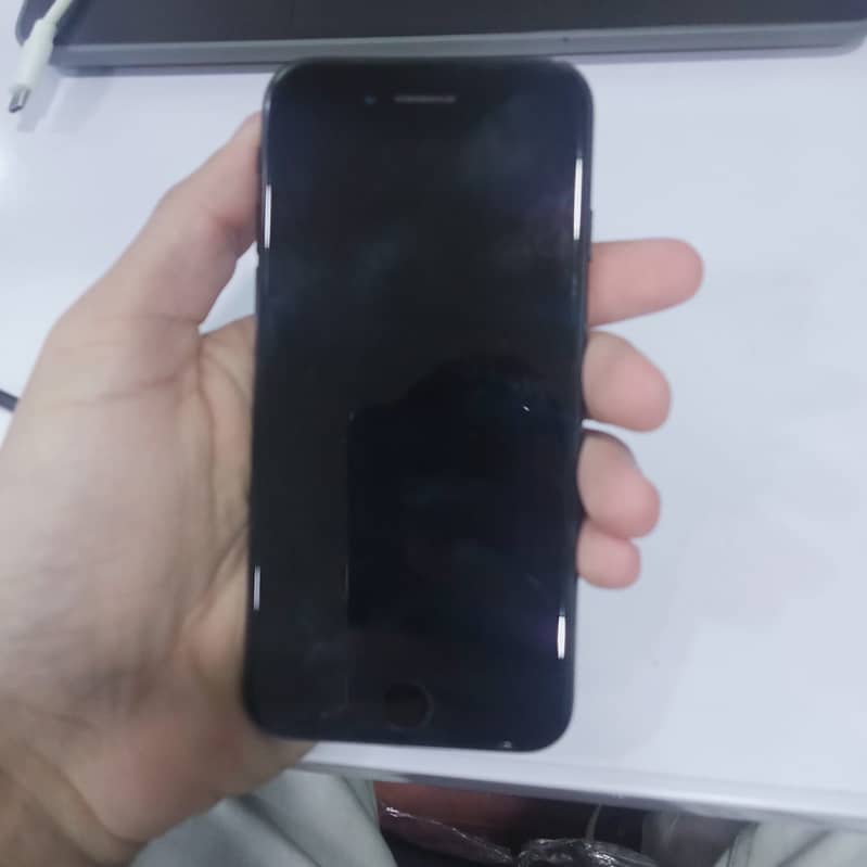 Apple iPhone SE 2