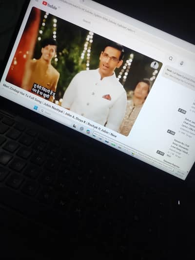 LAPTOP i5 8th gen 16/256