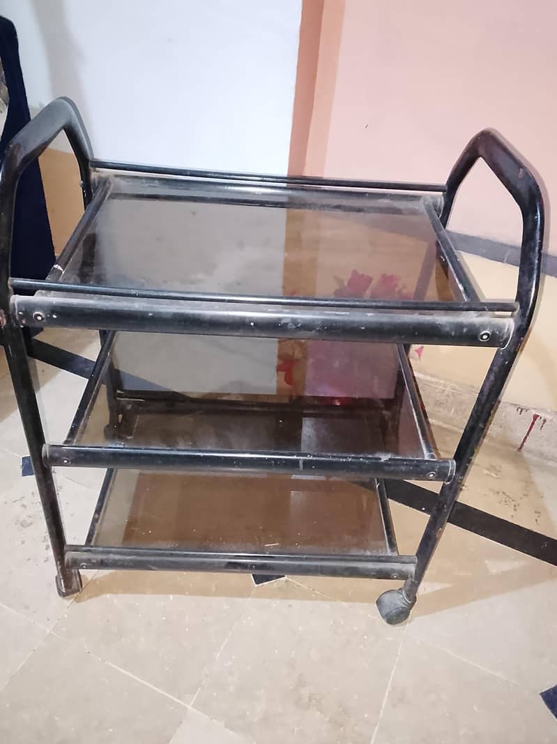 Tea serving trolly 0