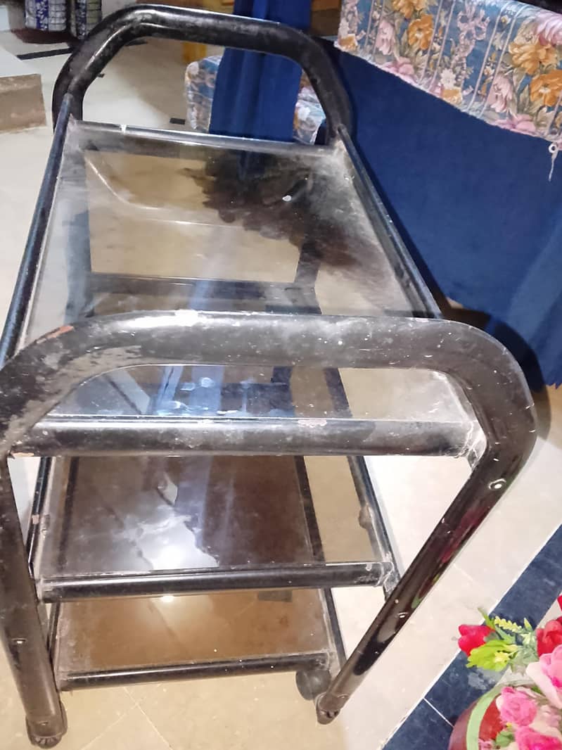 Tea serving trolly 1
