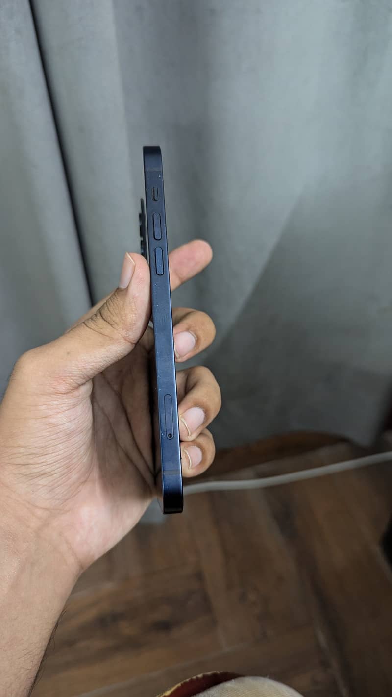 Apple iPhone 12 1