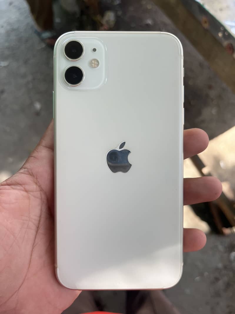 Apple iPhone 11 0