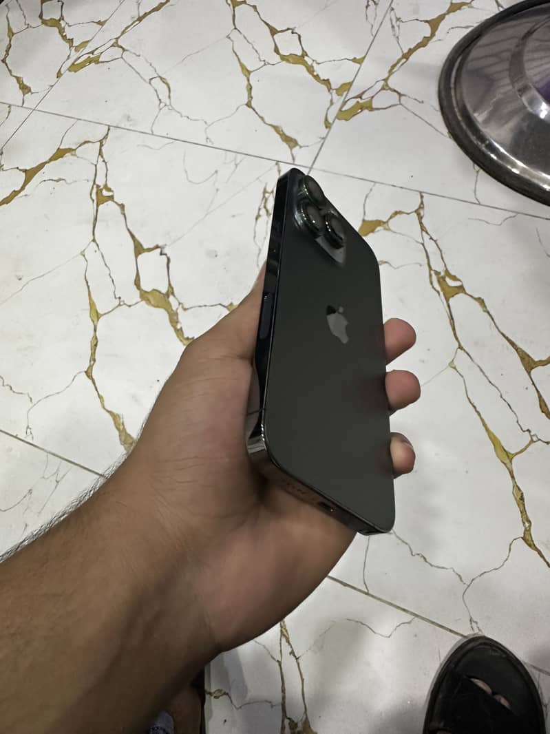 Apple iPhone 13 Pro 5