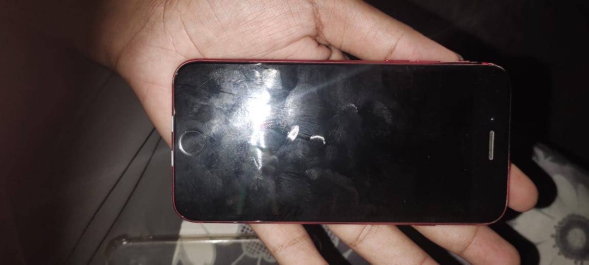 Apple iPhone SE 6