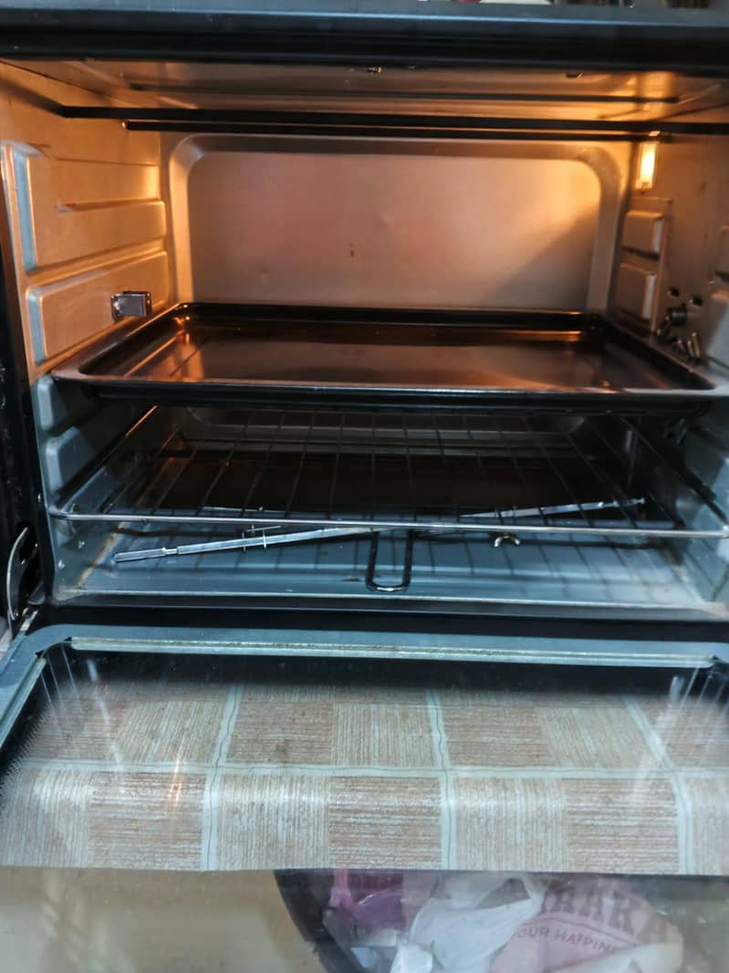 Baking Oven 1