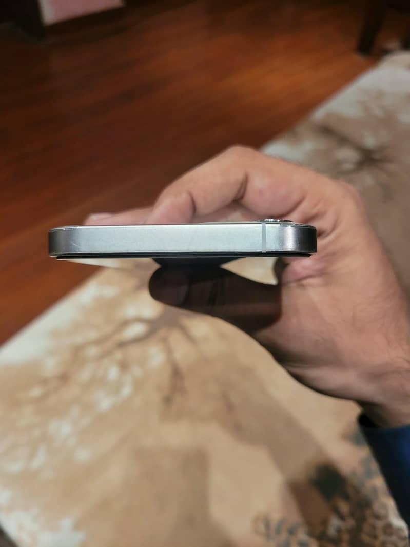 iphone 12 pro 2