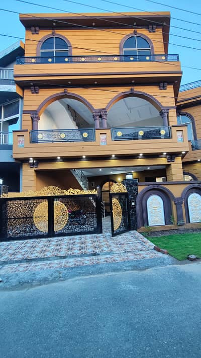 8-Marla beautiful house for sale (0321-4680642)
