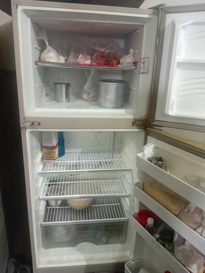 DAWLANCE REFRIGERATOR