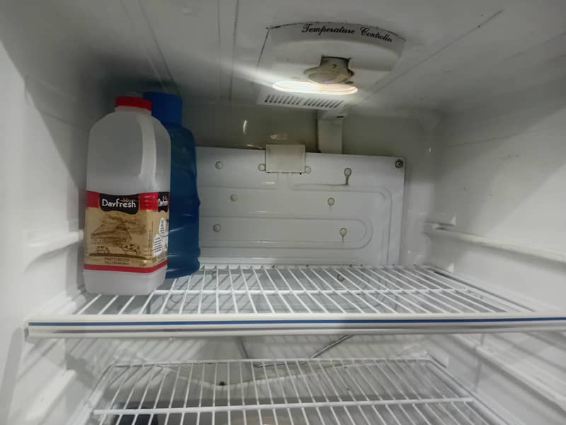 DAWLANCE REFRIGERATOR 3