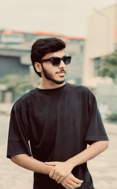 Hamza malik