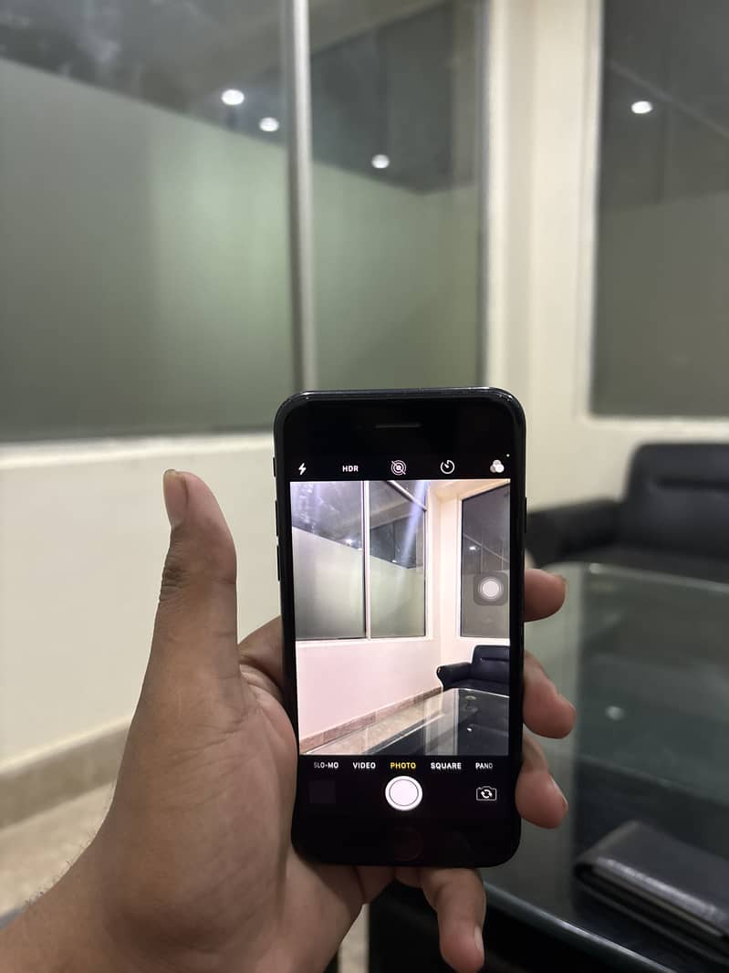 Apple iPhone 7 0