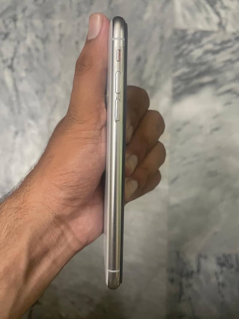 Apple iPhone X 2