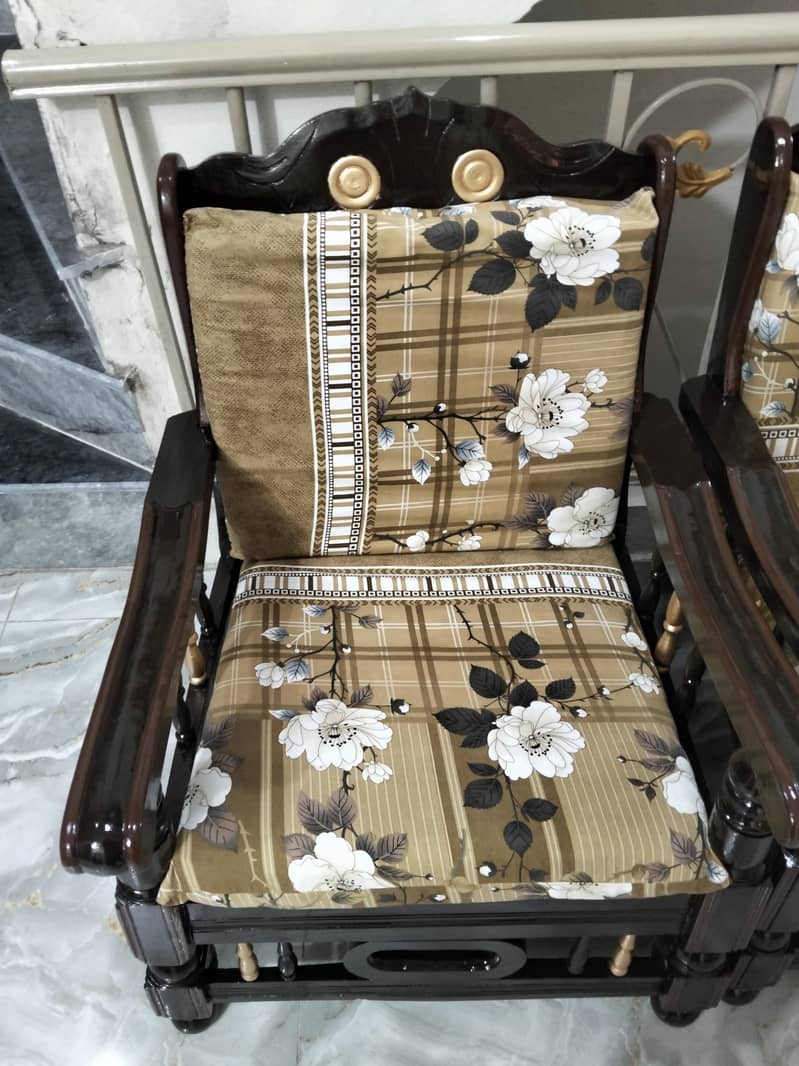 sofa set condition new 2