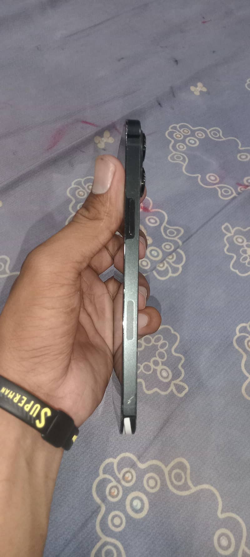 Apple iPhone 13 Pro Max 4