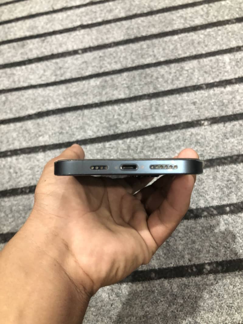Apple iPhone 12 Pro Max 4