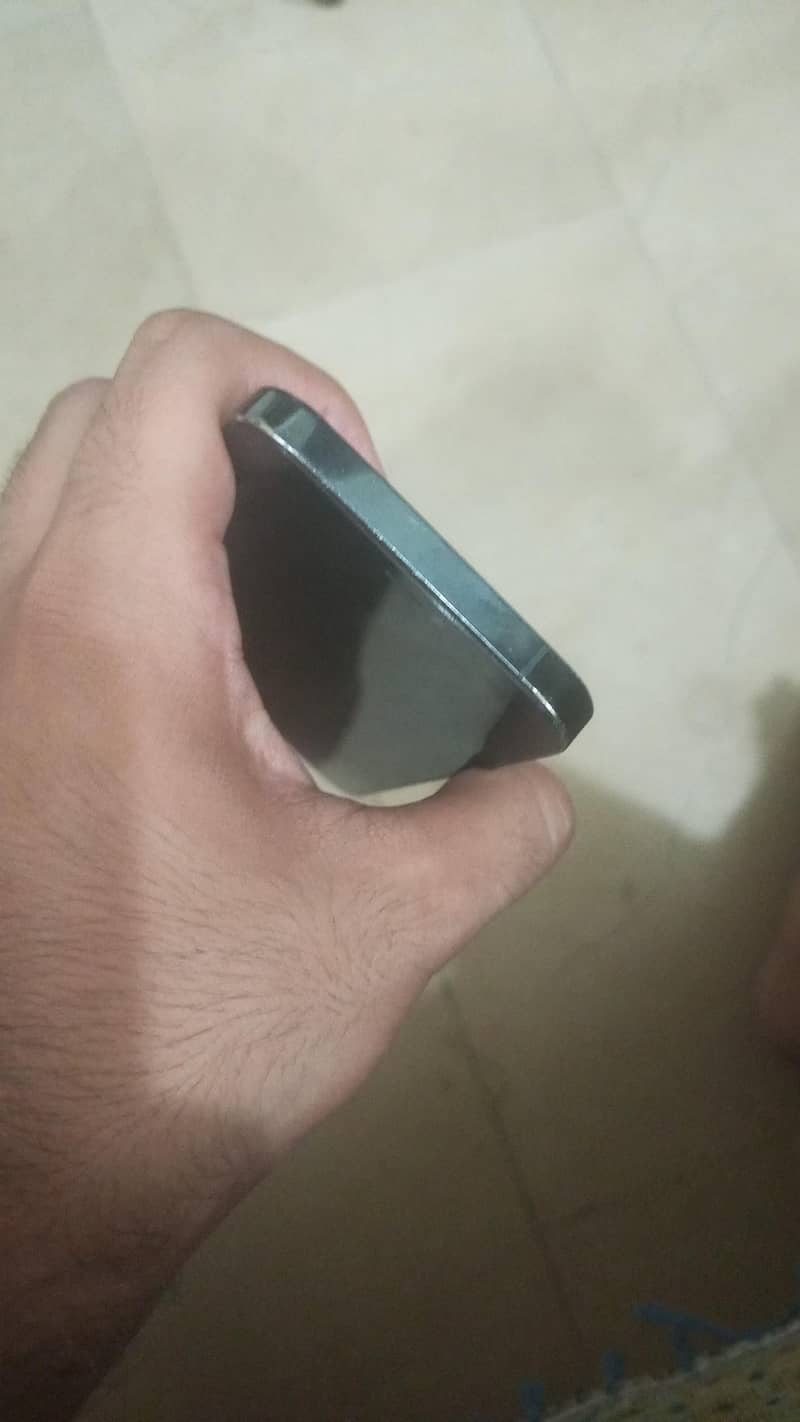 Apple iPhone 12 Pro 2