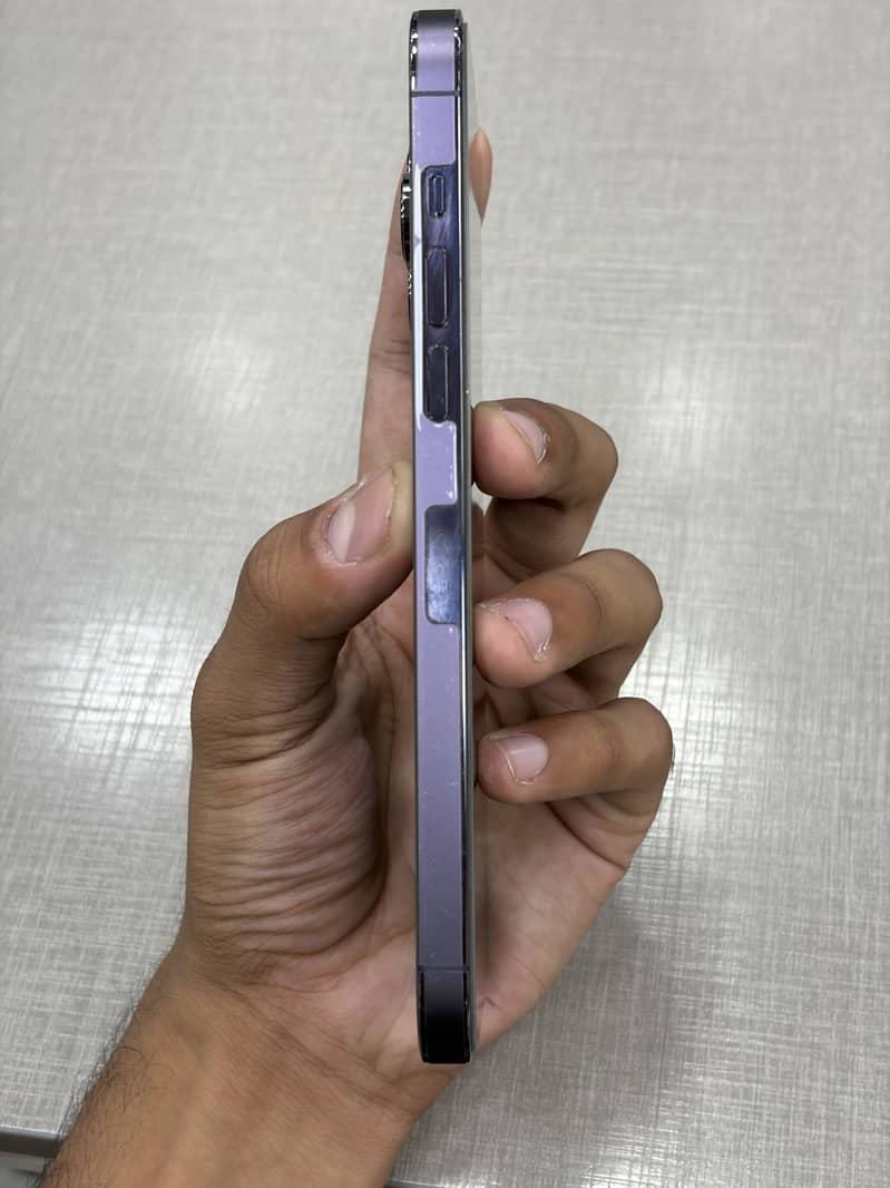 Apple iPhone 14 Pro Max 1