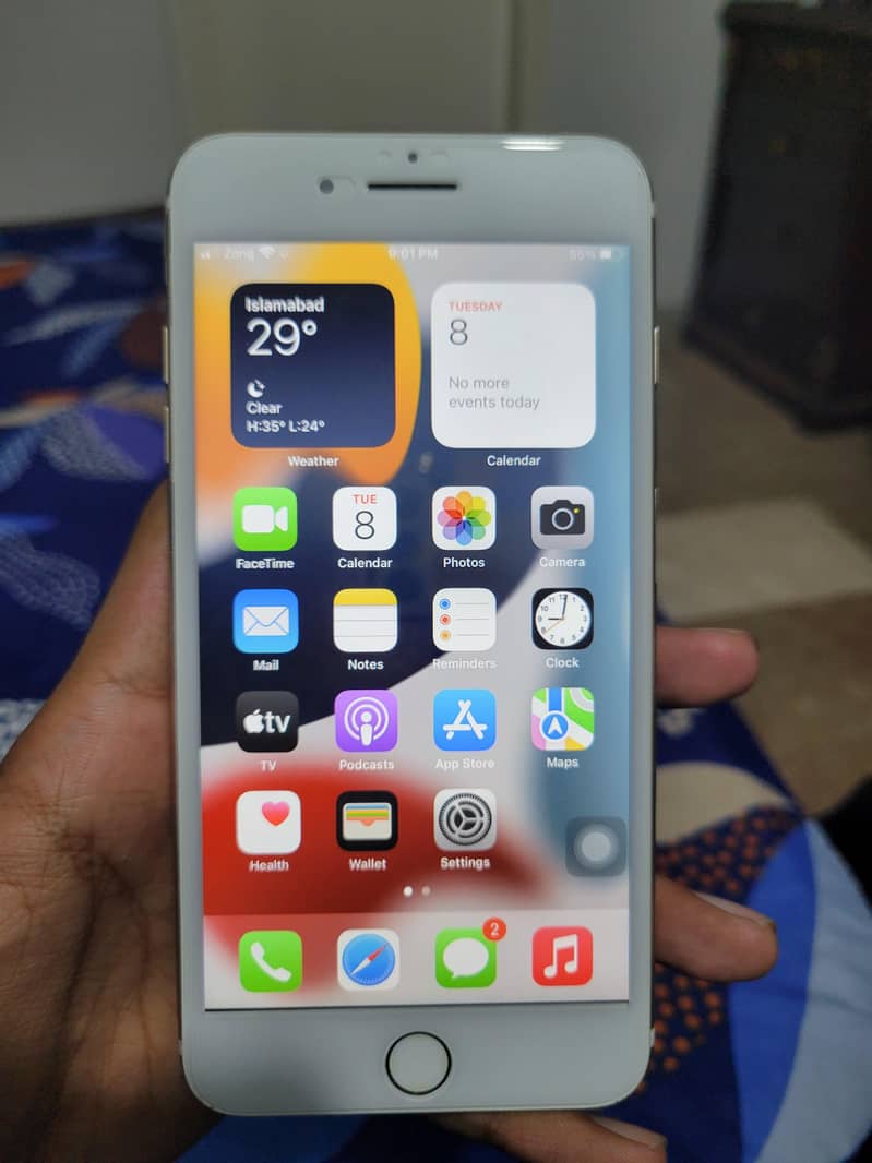 Apple iPhone 7 Plus 5