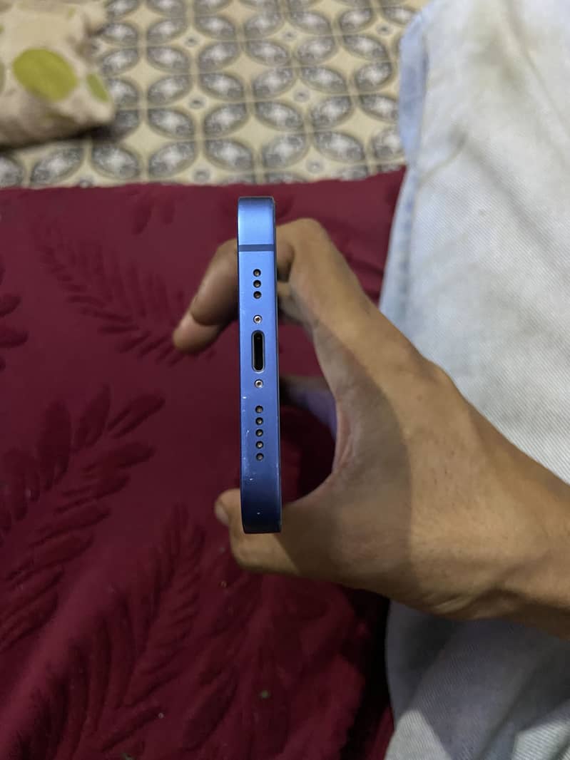 Apple iPhone 13 mini 2