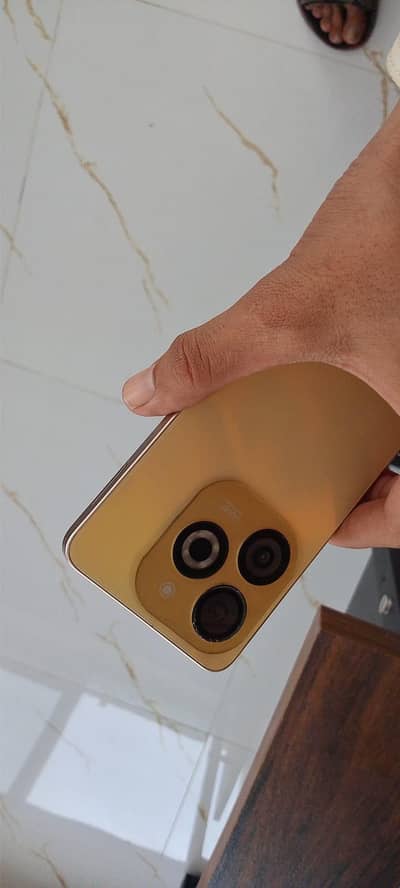 Infinix smart 8 pro 4+4 128