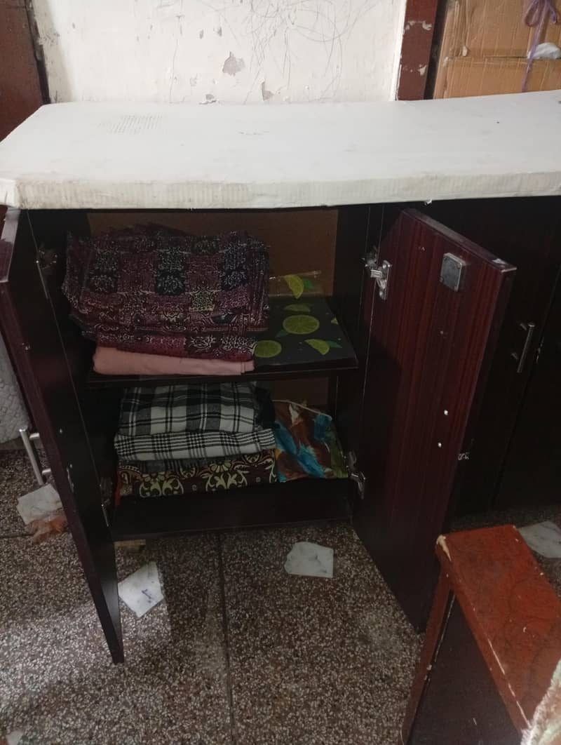 iron stand 1