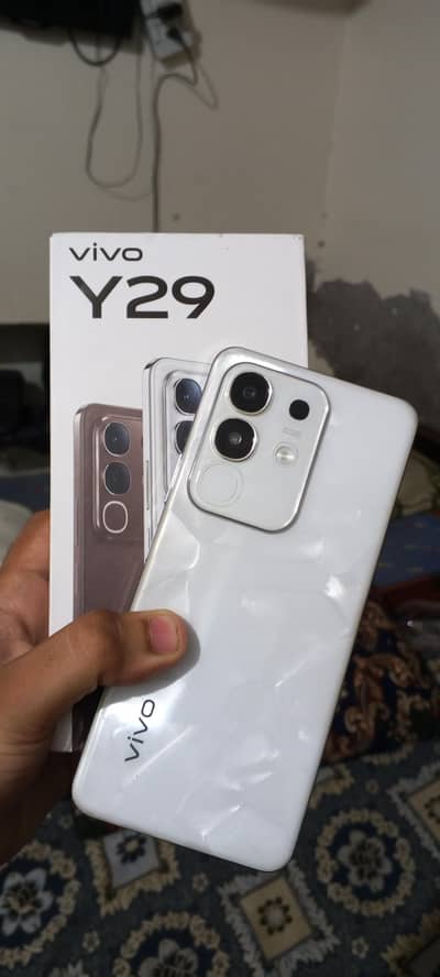 vivo y29 with box and charger