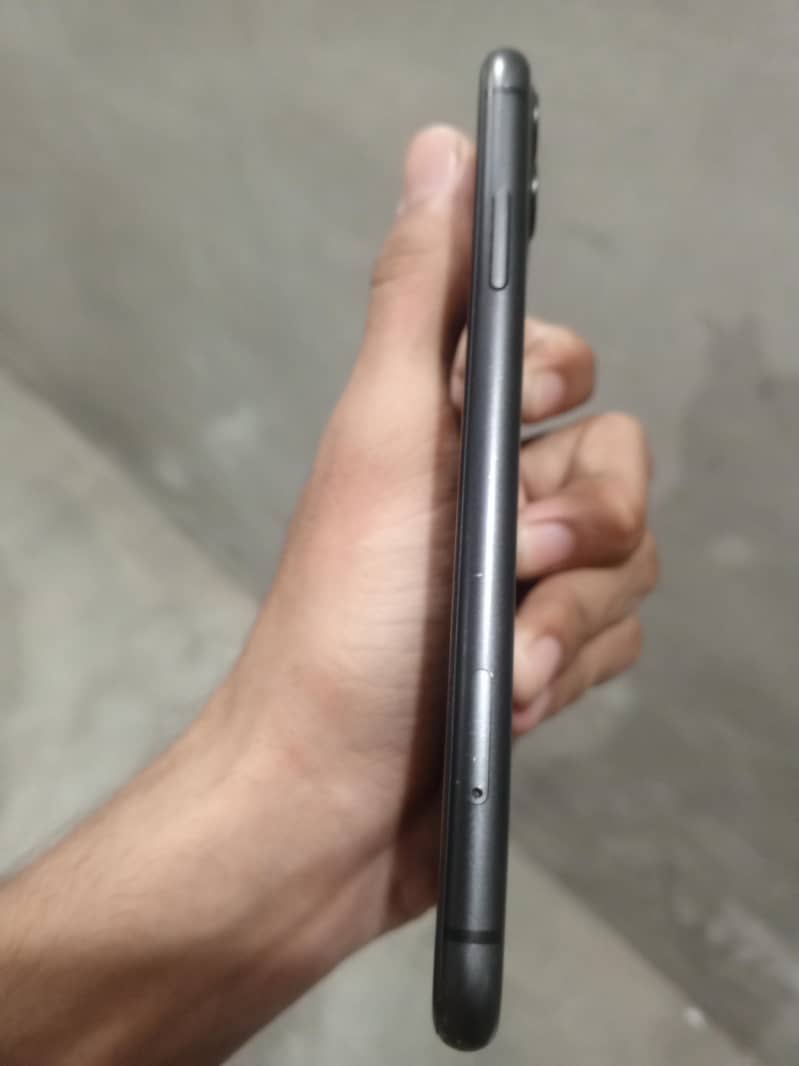 Apple iPhone 11 1