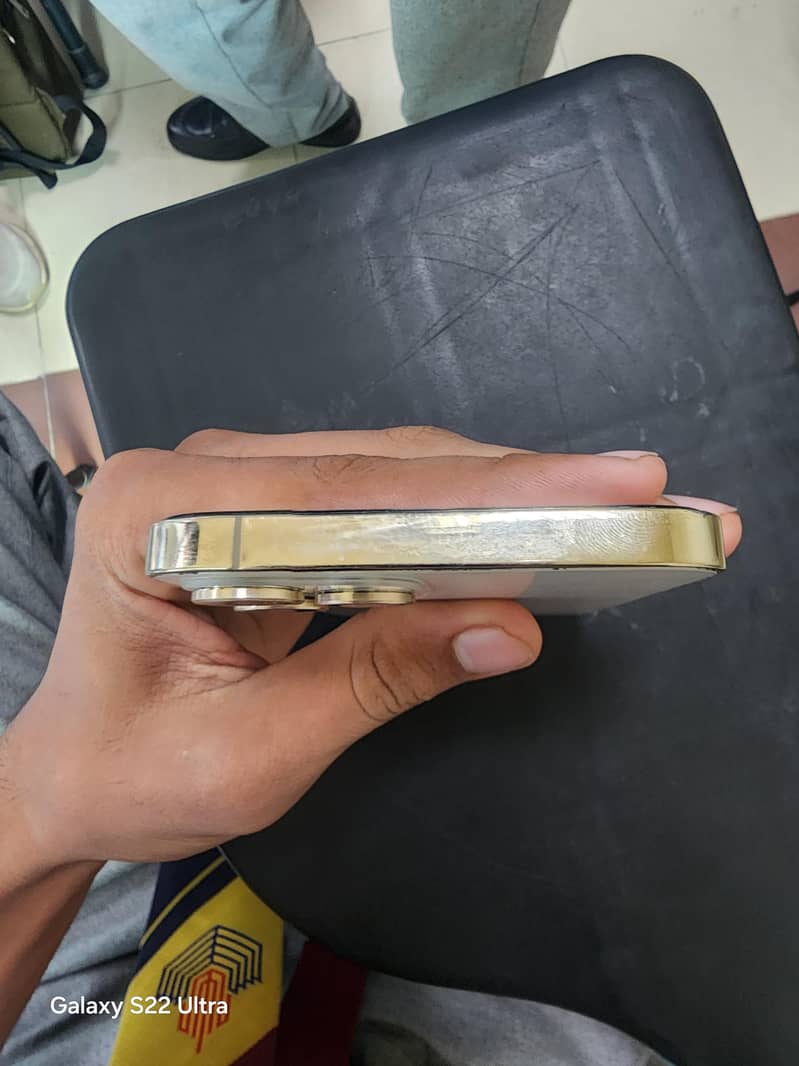 Apple iPhone 12 Pro Max 2