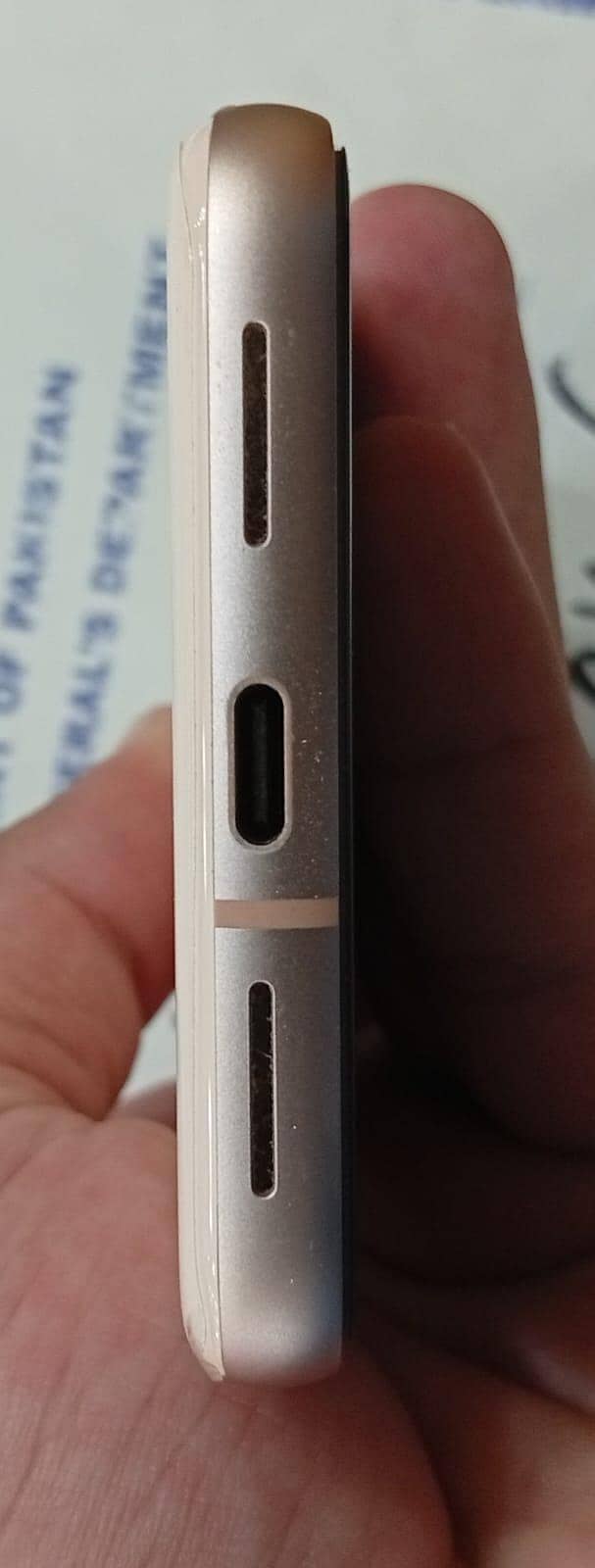 Google Pixel 8 3
