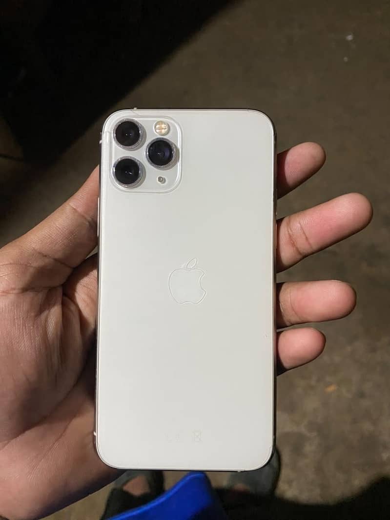 Apple iPhone 11 Pro 1