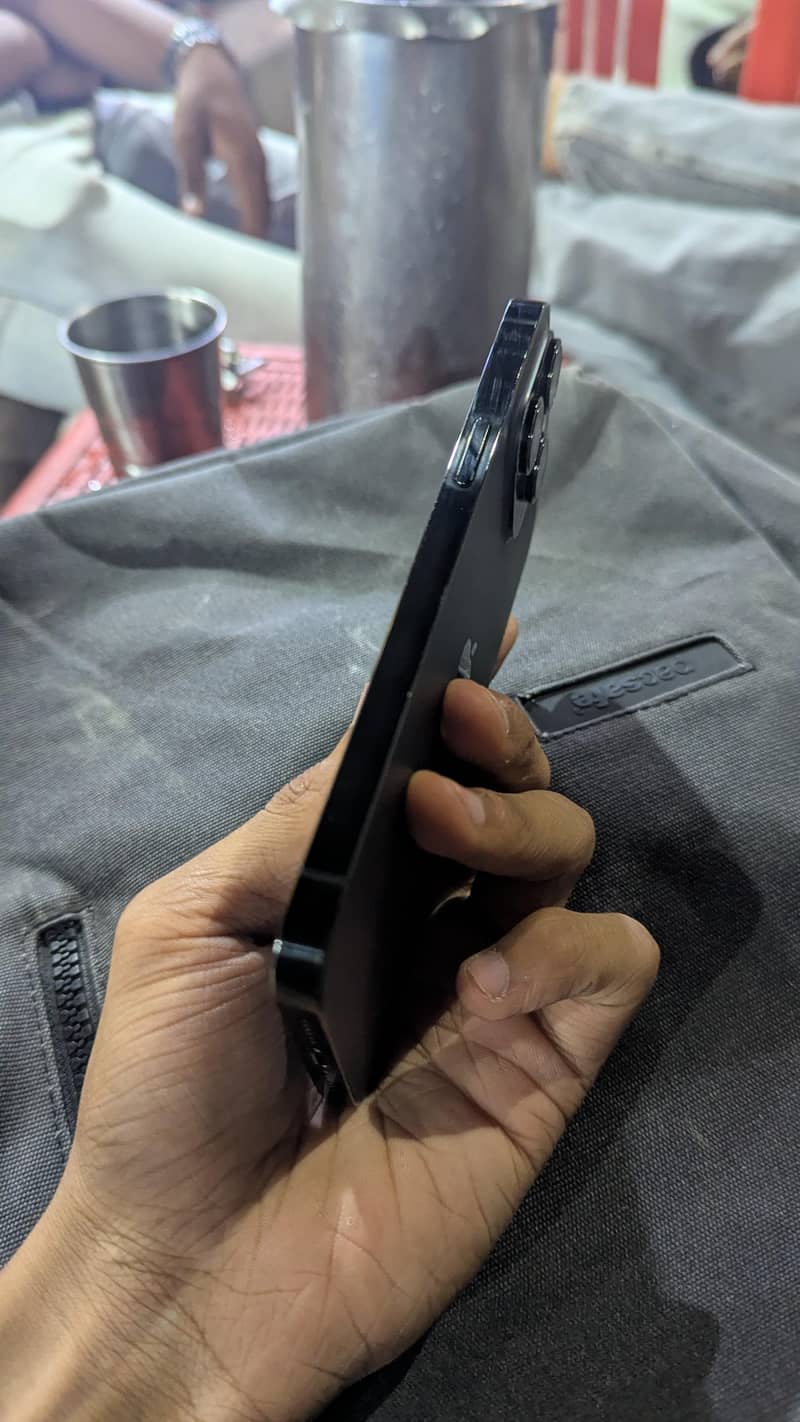 Apple iPhone 14 Pro Max 1