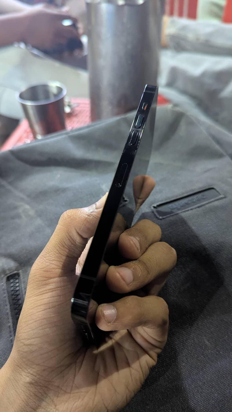 Apple iPhone 14 Pro Max 2